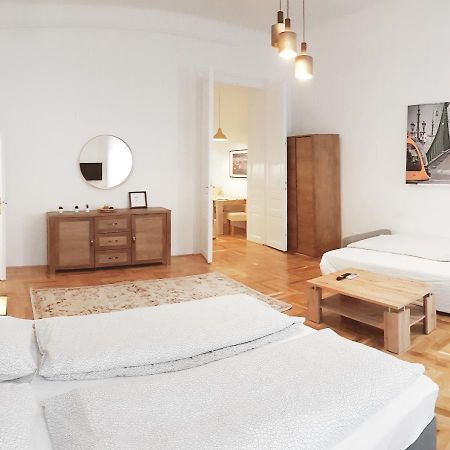 Apartmán Luxury New Cozy Flat At Dob Street Nearby Gozsdu Court Budapešť Exteriér fotografie